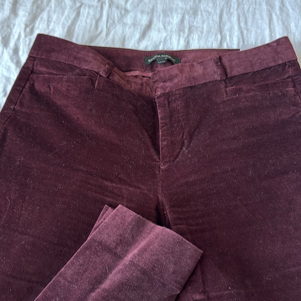 J Crew Women’s sz 4 velvet pants. Barely worn. Burgundy.